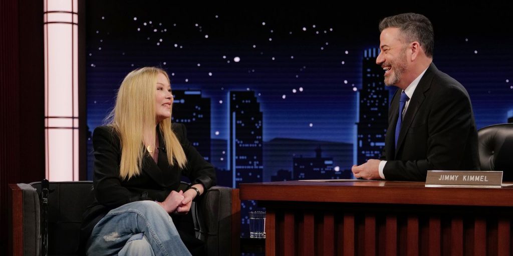 Christina Applegate’s MS Didn’t Pause for Her Book Tour Christina Applegate’s MS Didn’t Pause for Her Book Tour