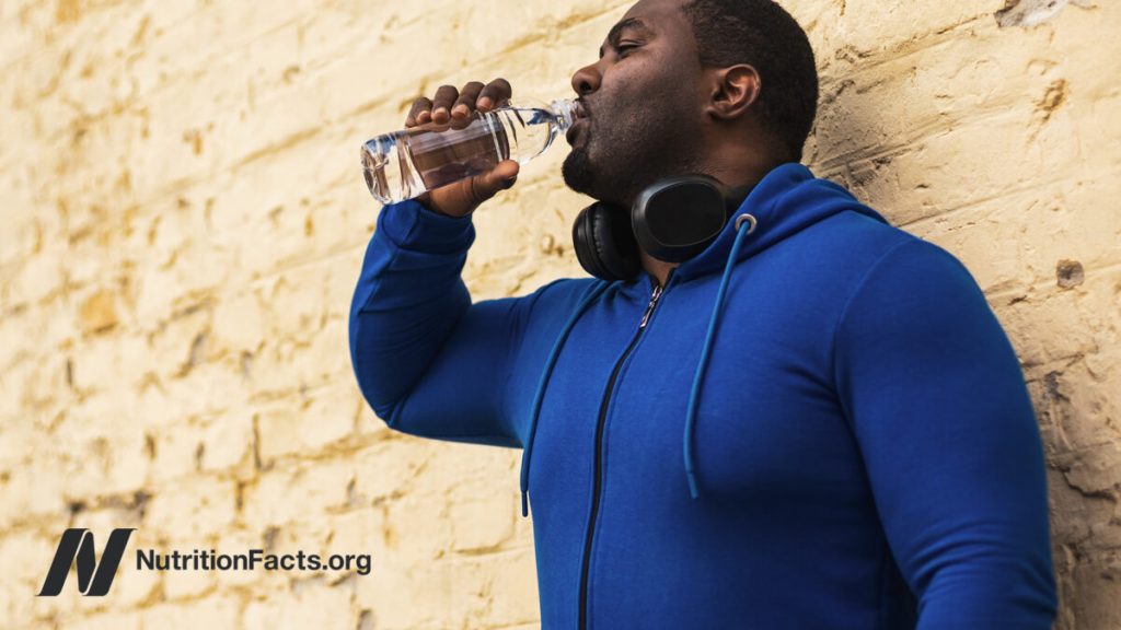 Does Drinking More Water Help You Lose Weight? Does Drinking More Water Help You Lose Weight?